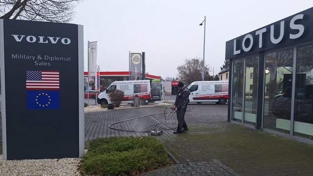 Steinreinigung im Autohaus Haese in Mainz-Kastel